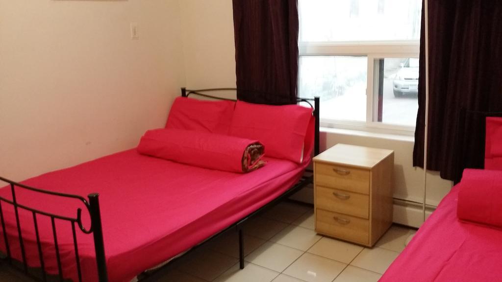 University Apartment Toronto Ngoại thất bức ảnh