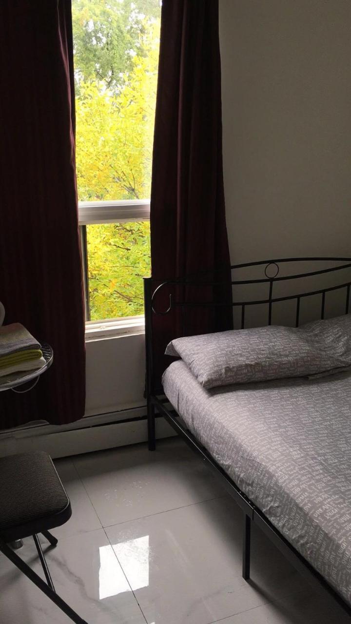 University Apartment Toronto Ngoại thất bức ảnh